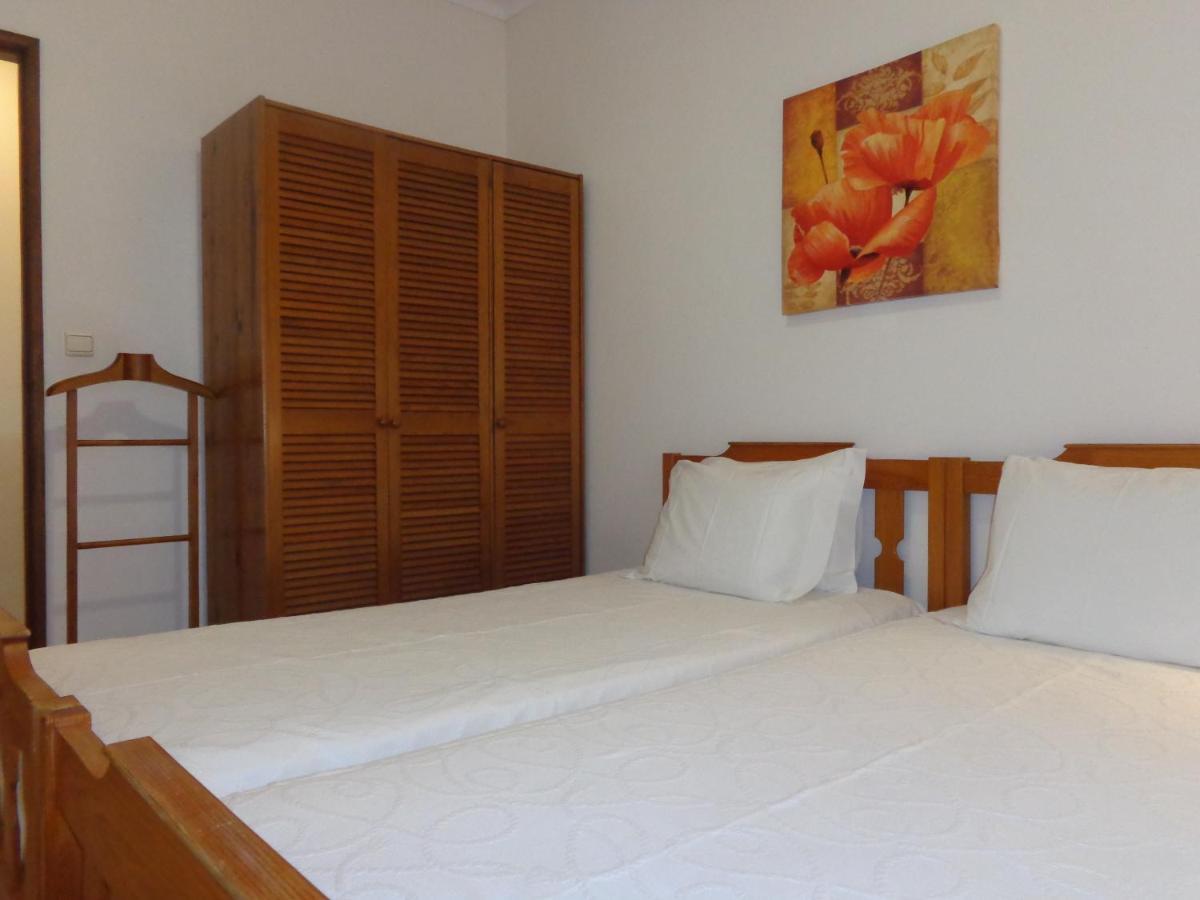 Tenis Mar E Apartment Albufeira Bagian luar foto