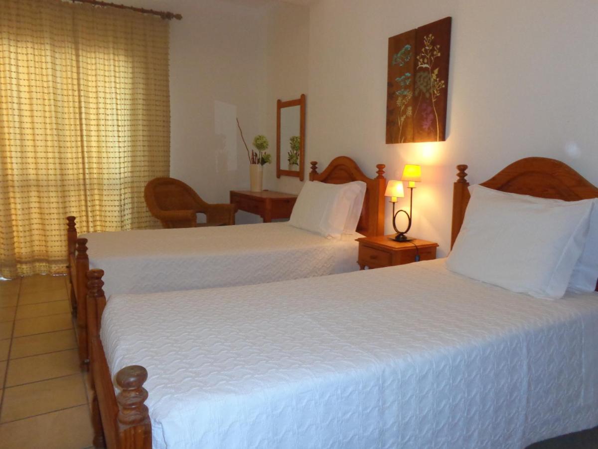 Tenis Mar E Apartment Albufeira Bagian luar foto